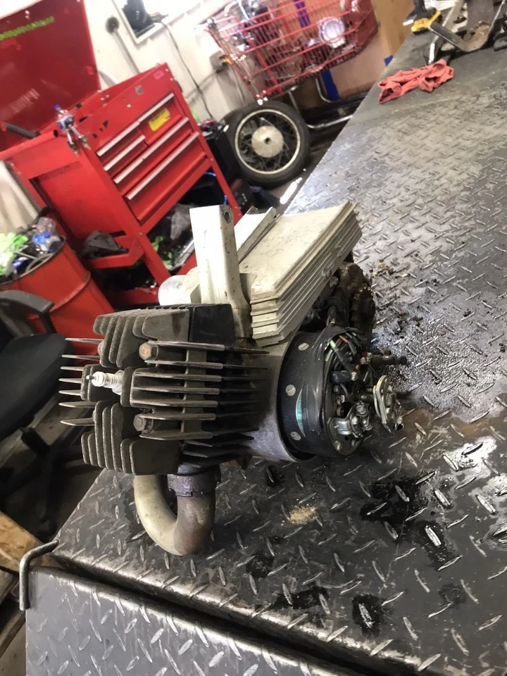 Motor Yamaha YA6 125 64 Santa Barbara  Foto 4 de 4