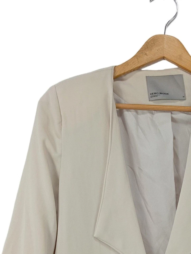 VERO MODA Blazer corto Mujeres Blazer Talla EU 34 blanco puro look casual - Imagen 3 de 4