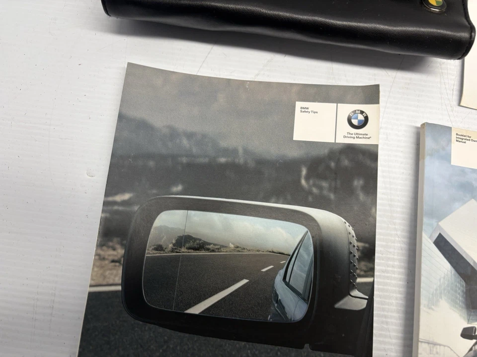 BMW F10 2012 serie 5 528i 535i 550i xDrive manual del propietario conjunto de libros + estuche Foto 3 de 4