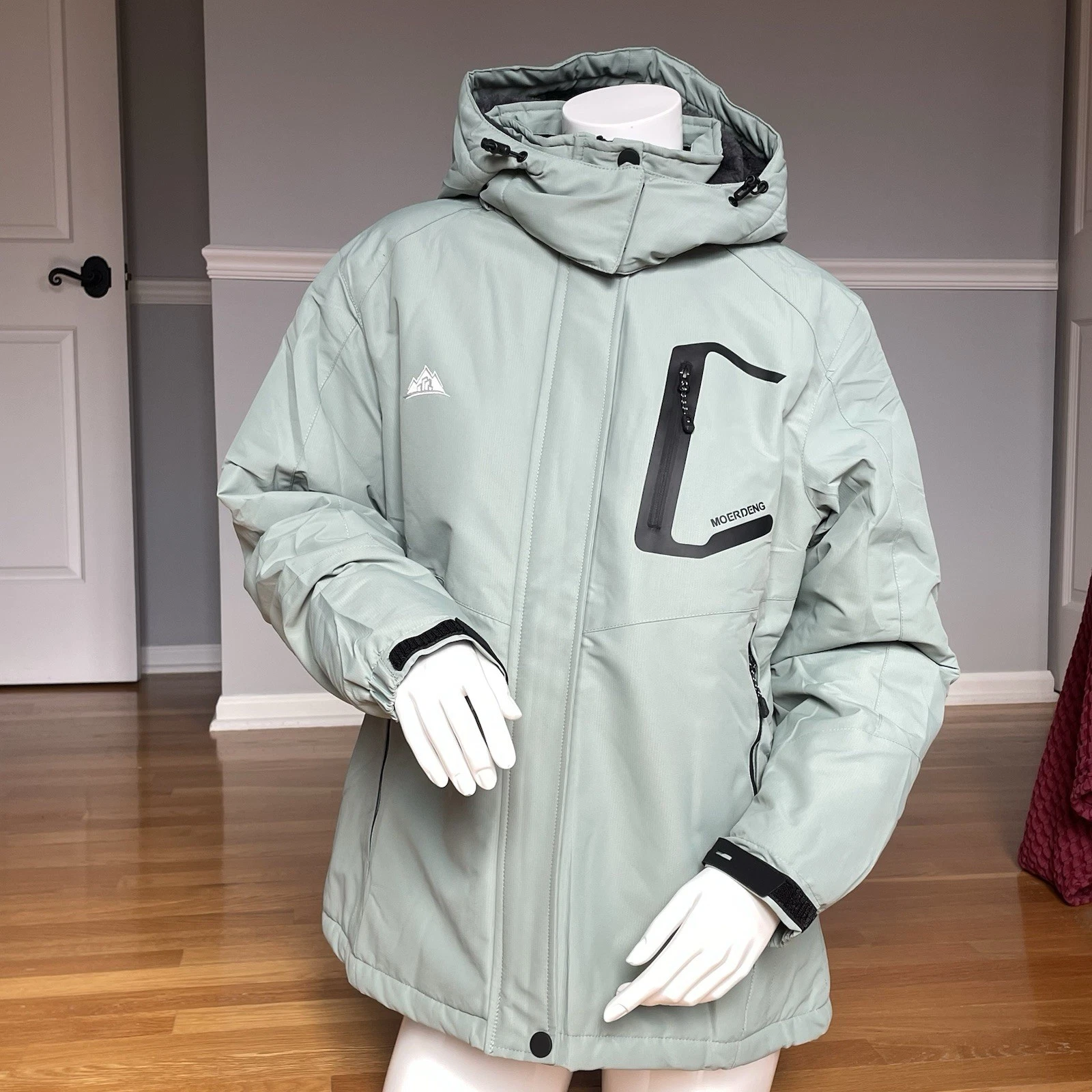 Women’s Waterproof Ski Snow Jacket Mint Green Hooded Winter Coat Size M Outdoor