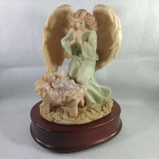 Seraphin Classics Francesca "Loving Guardian" from Roman, Inc. Collectible Figur
