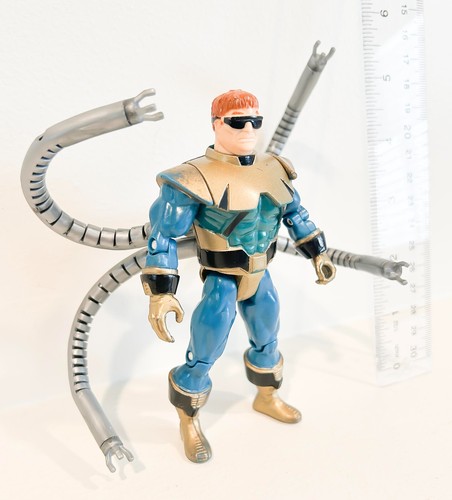 Ultimate Doctor Octopus Toybiz Action Figure Marvel Universe Spider-Man 1994 5" - Foto 2 di 5