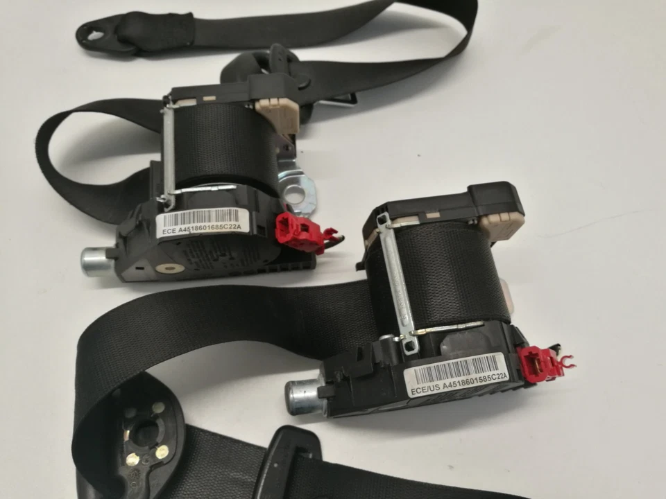 Smart ForTwo 451 beide Gurte Gurt Sicherheitsgurt rechts und links A4518601585 - Bild 2 von 4