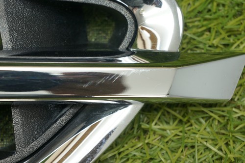 07-14 Escalade Chrome Front Passenger Side Right RH Fender Vent Emblem OEM - Picture 4 of 13