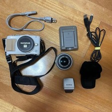 OLYMPUS PEN Lite E PL5 with 14 42mm