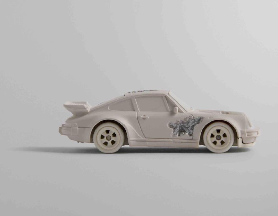 Hot Wheels Porsche 930 Rodger Dodger Set Hot Wheels Porsche 930 Rodger Dodger Set