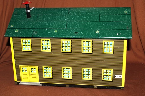 1950s MARX U.S. ARMED FORCES TRAINING CENTER CO. A T7-34 TROOP PLAYSET TIN BLD.