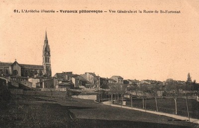 Old postcard 07 - Vernoux (Ardèche) - 61. General view and the Route de St-Fortunat
