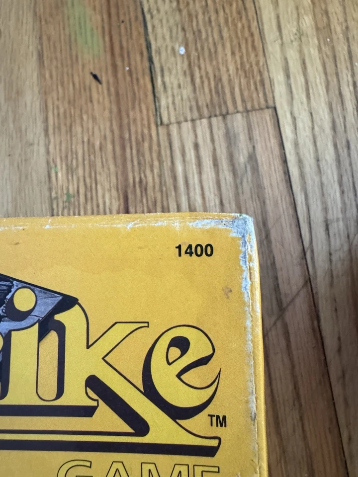 Vtg 1993 Dragon Strike Board Game W/VHS HyperReality 1400 By TSR --99% Complete - Image 3 of 4