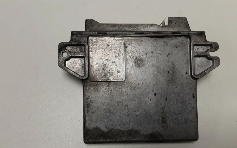 Renault Kangoo Express (FC0/1) 08.97 Unità di Controllo Motore 7700104956, - Immagine 3 di 4