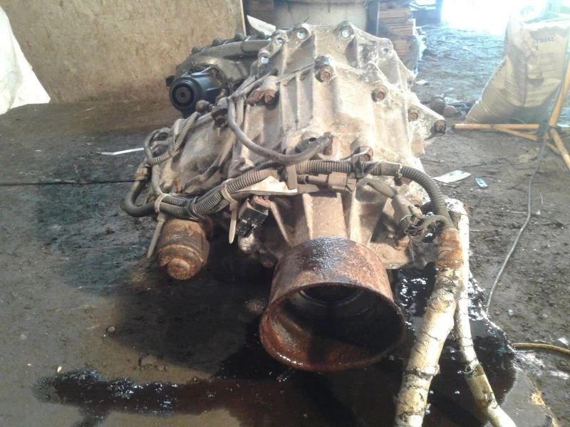 Transfer Case 4X4 4WD 98 1998 Infiniti QX4 130K Miles - Image 3 of 4