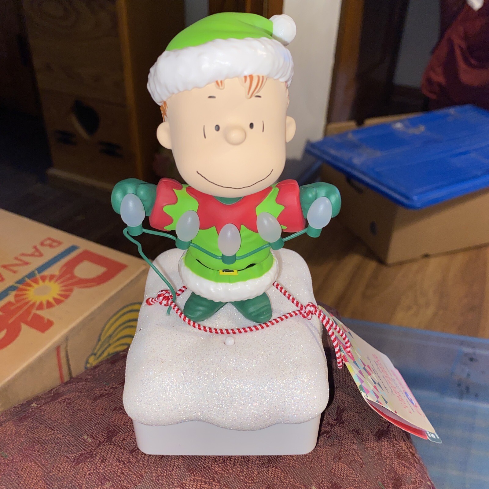 Hallmark 2015 LINUS Wireless Christmas Light Show Peanuts Gang MER