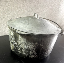 Vintage Large Covered Cast Aluminum Stock Pot Handled Soup Pasta Stew Roasts