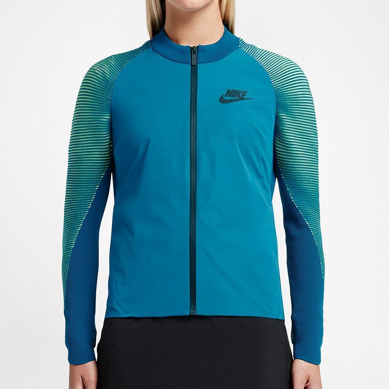 nike dynamic reveal hoodie