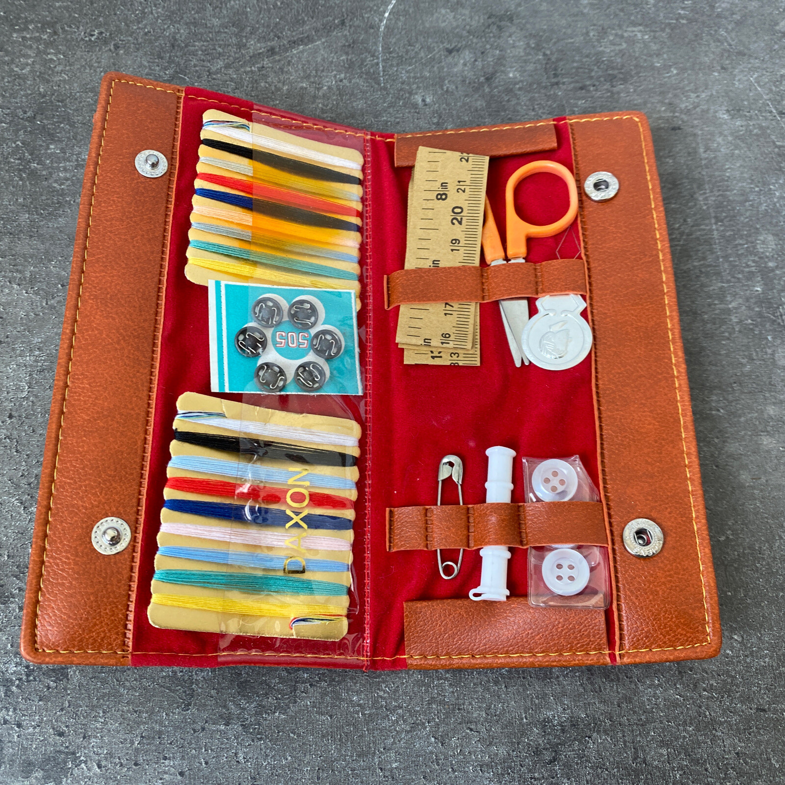 Ancienne Trousse A Couture Secours Miniature Voyage Daxon