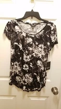 NWT Simply Vera Wang Women's Essential Print Scoopneck Tee, Size XSmall
