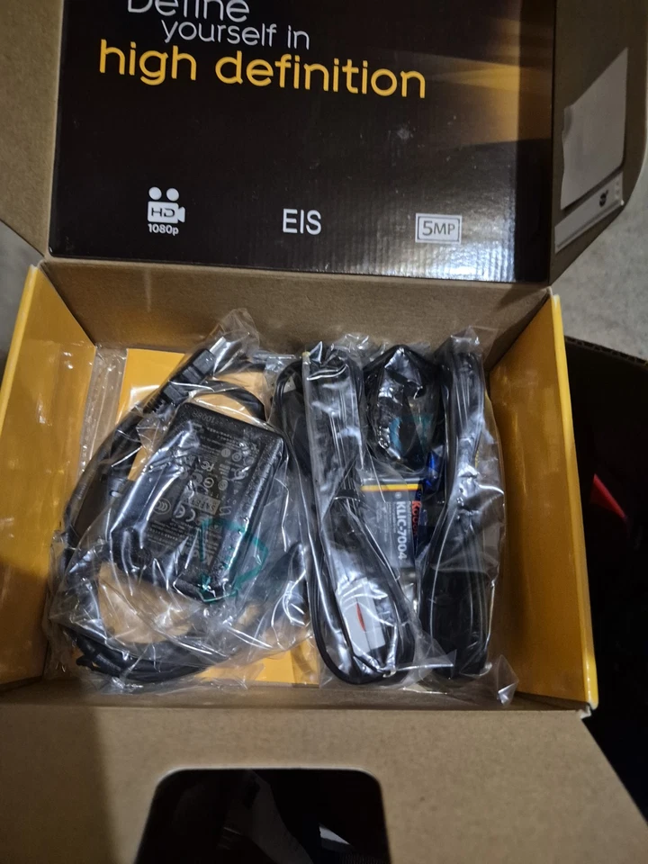 Kodak Zi8 Pocket HD Video Camera 1080P - Open Box BLACK - Image 2 of 4