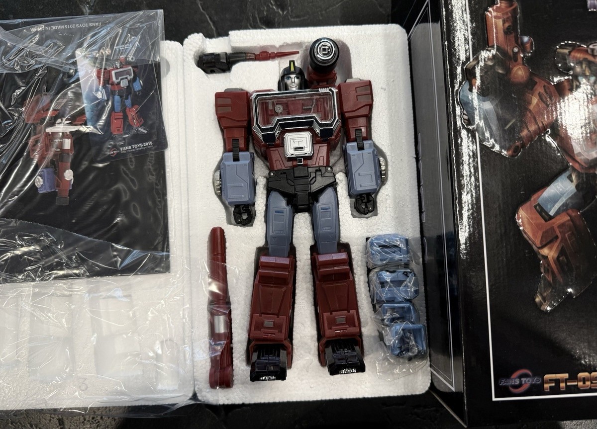 Fanstoys 2015 FT-09 TESLA / Perceptor Original Release Transformer