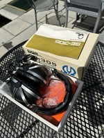 Pioneer SE-305 Headphones Fully Working + Box + Manual Excellent Condition