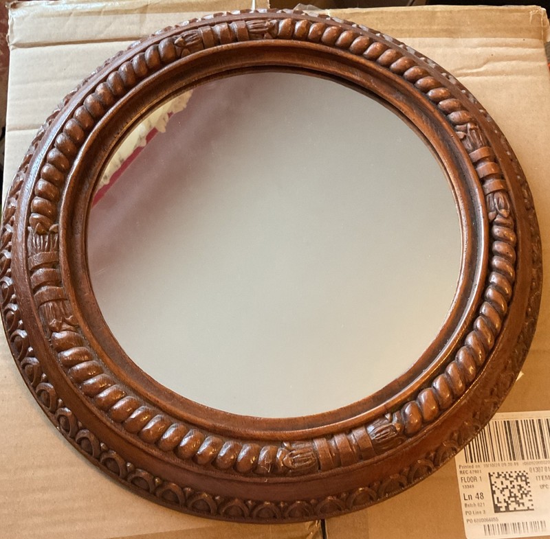 Vintage-style Carved Wood Or Gilt-wood Round Wall Mirror