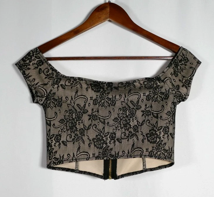 Corsé Bustier de encaje floral Guess para mujer talla S Fairy Grunge romántico Foto 3 de 4