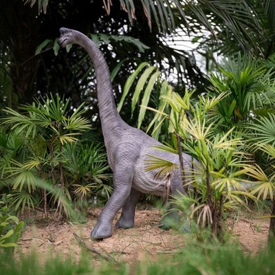 Brachiosaurus Dinosaur Garden Statue Large Animal Resin Decor For Garden Yard