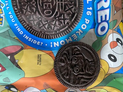 Rare Mew Oreo Pokémon Cookie