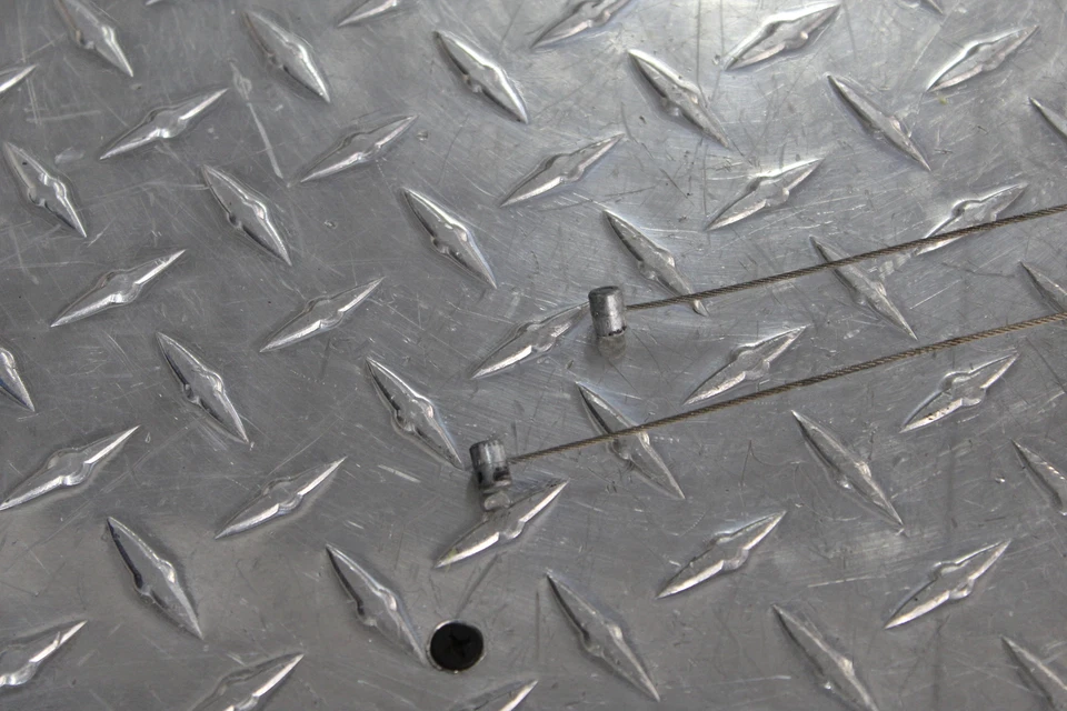 2009 SUZUKI GSXR1000 GSX-R1000 THROTTLE CABLES LINES - Image 2 of 4