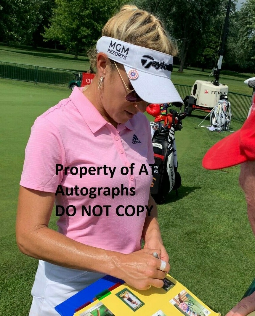 NATALIE GULBIS SEXY LPGA GOLFER SIGNED 8x10 PHOTO 3 PROOF BECKETT