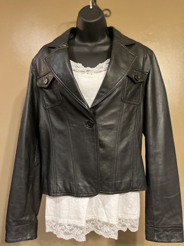 Monroe & Main Women’s Leather Jacket