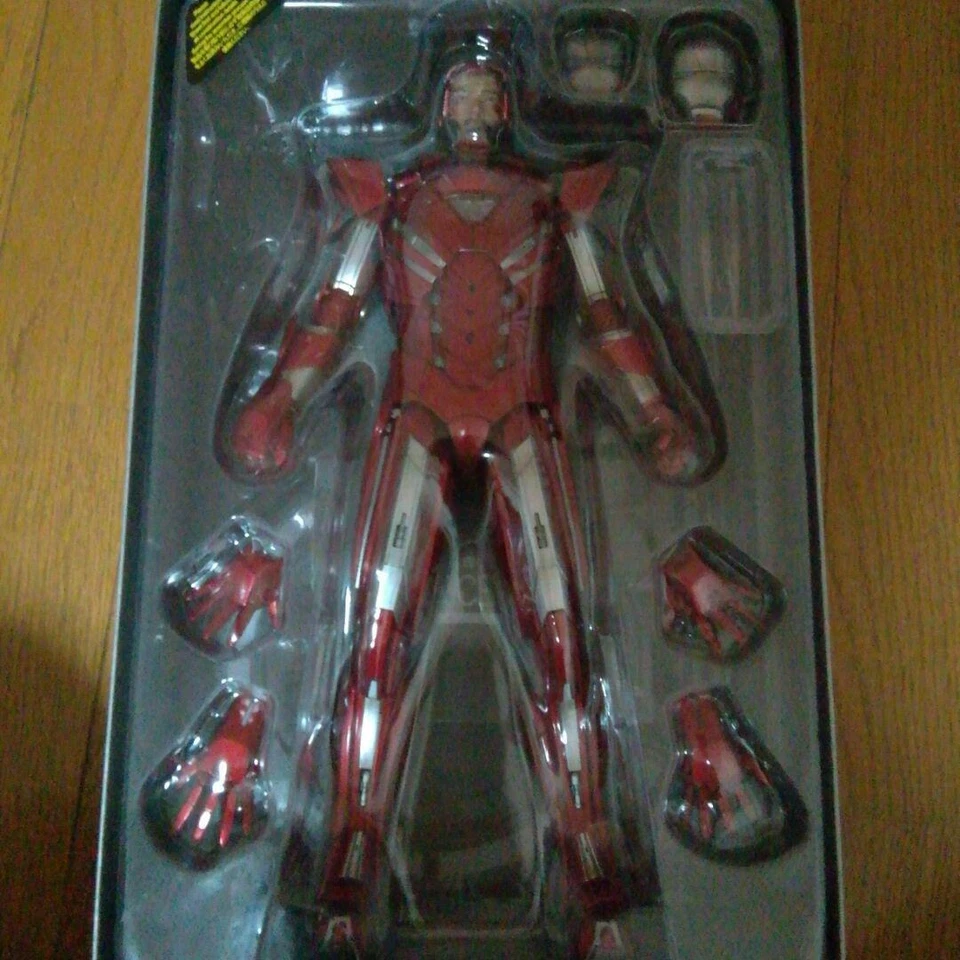 Figura Centurión Plata 33 Iron Man Obra Maestra Película Hot Toys MMS213 Foto 2 de 2