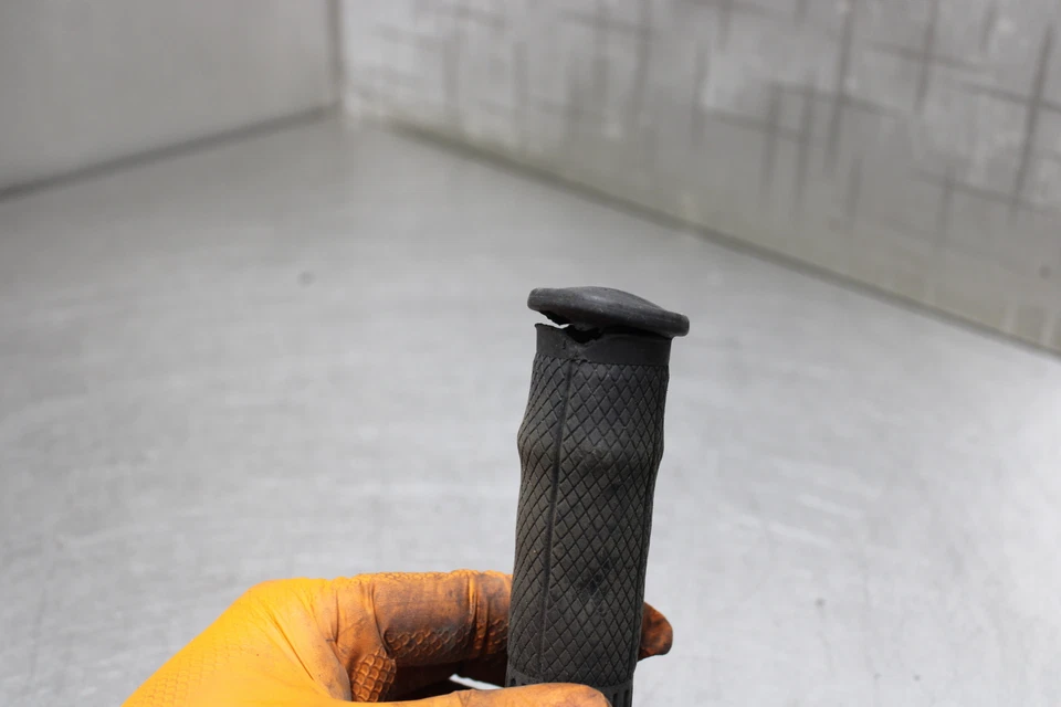 2009 Yamaha Vino 125 YJ125 Throttle Tube Foto 4 de 4