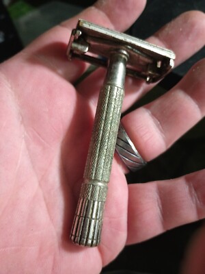 Vintage GILLETTE USA FLARE TIP SUPER SPEED RAZOR C1 1957 Heavy Wear