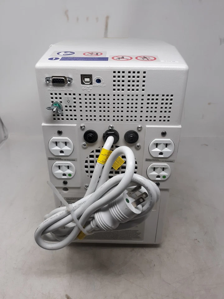 Unidad interactiva Tripp Lite SMART700HG grado médico UPS 700VA 450W 120V Foto 3 de 4