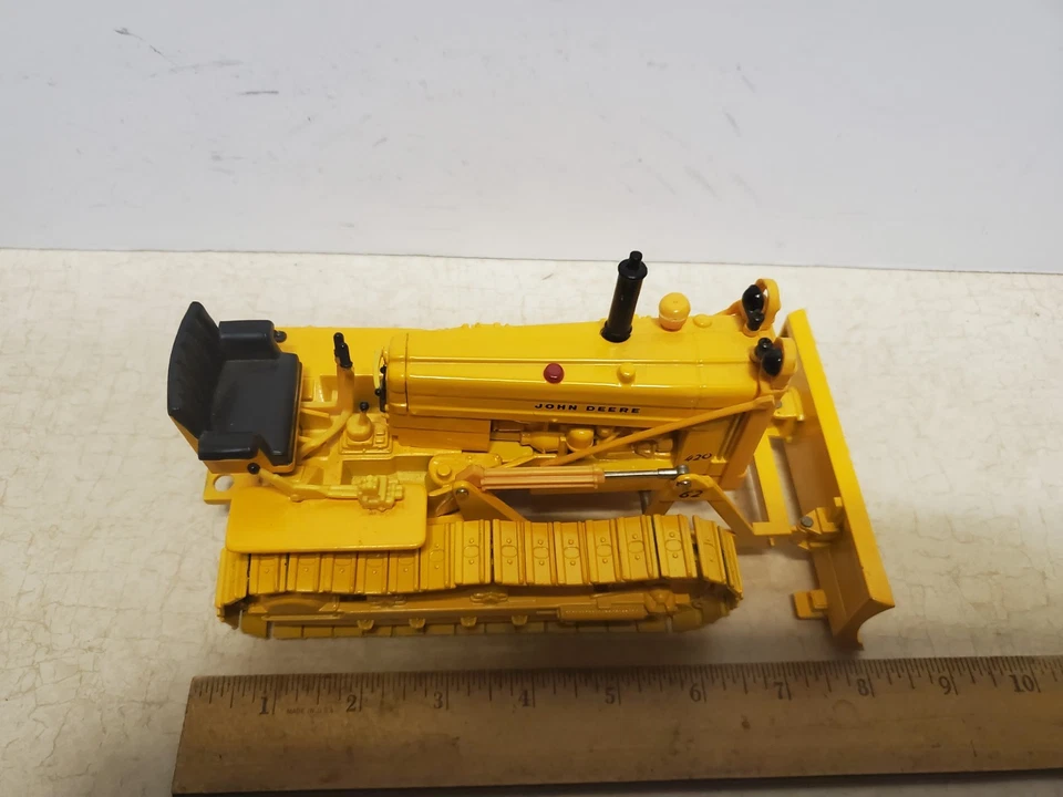 Toy 1/16 Ertl John Deere Model 420 Toy Bulldozer "1998 Collector Edtion - Image 3 of 4