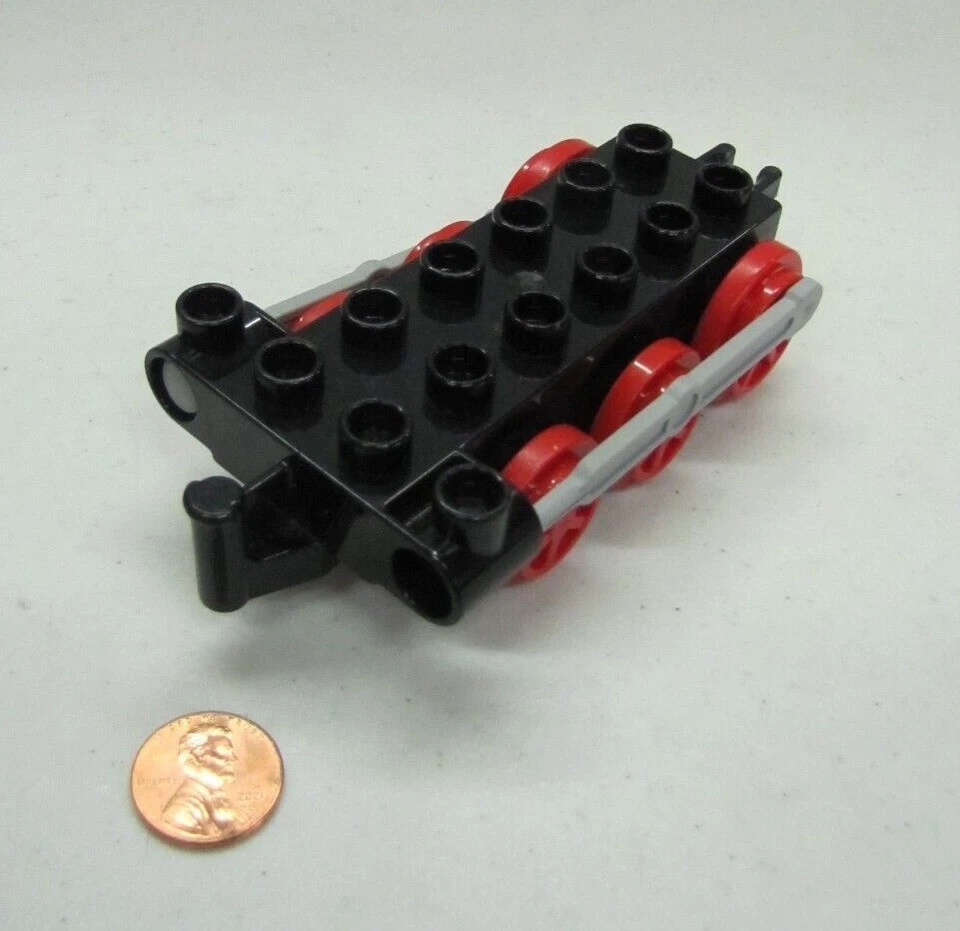 Lego Duplo BLACK TRAIN CAR BASE CHASSIS FLAT BED RAILWAY Red Wheels Sliding Hook - Image 2 of 3