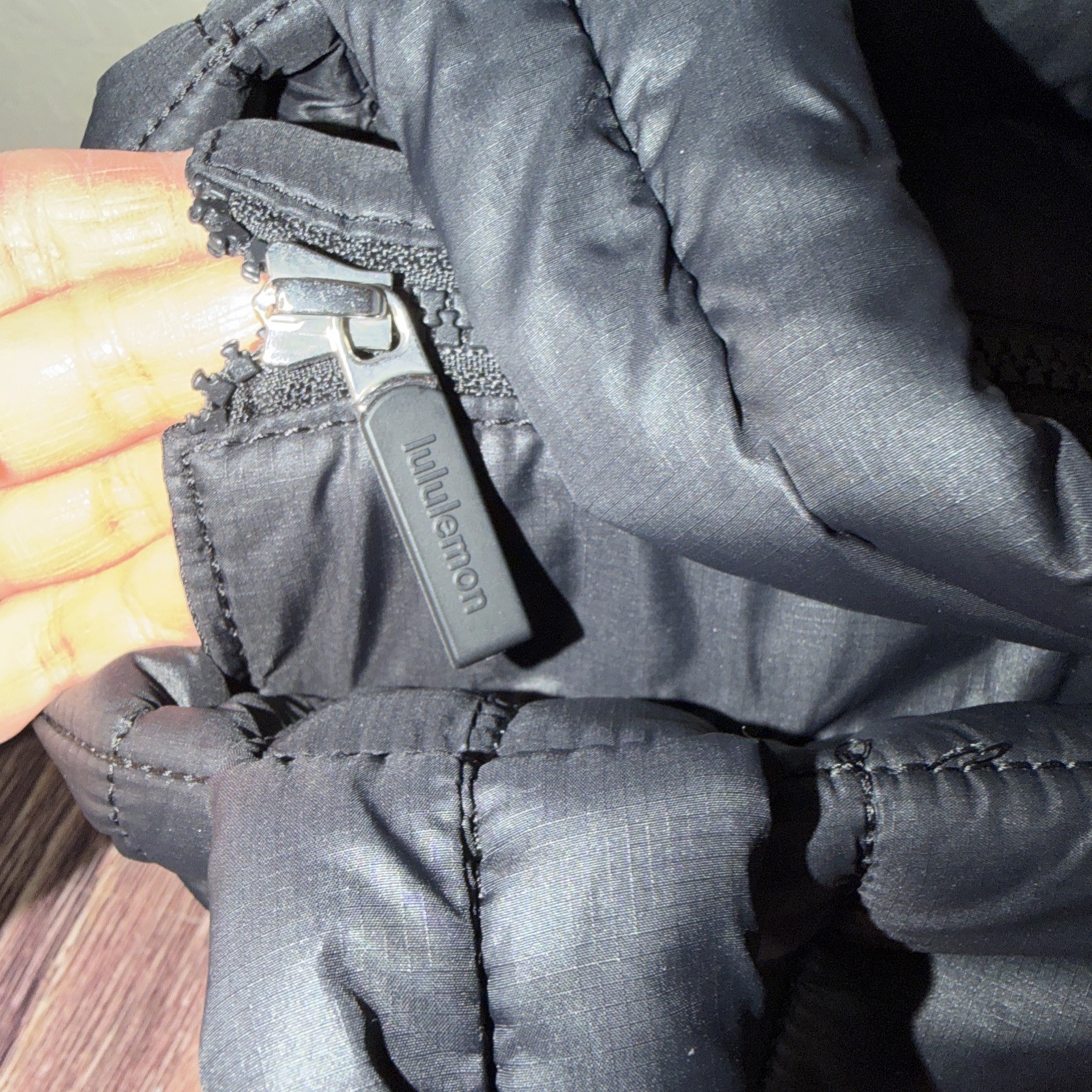 Lululemon Quilted Grid Solid Black Crossbody Bag … - image 5