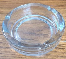Vintage Heavy Medium Glass Ash Tray 6' X 1.5' Holds 3 Cigarettes And Or Cigar’s
