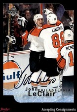 1995-96 Be A Player Autograph Die Cut #S130 John LeClair AUTO FLYERS