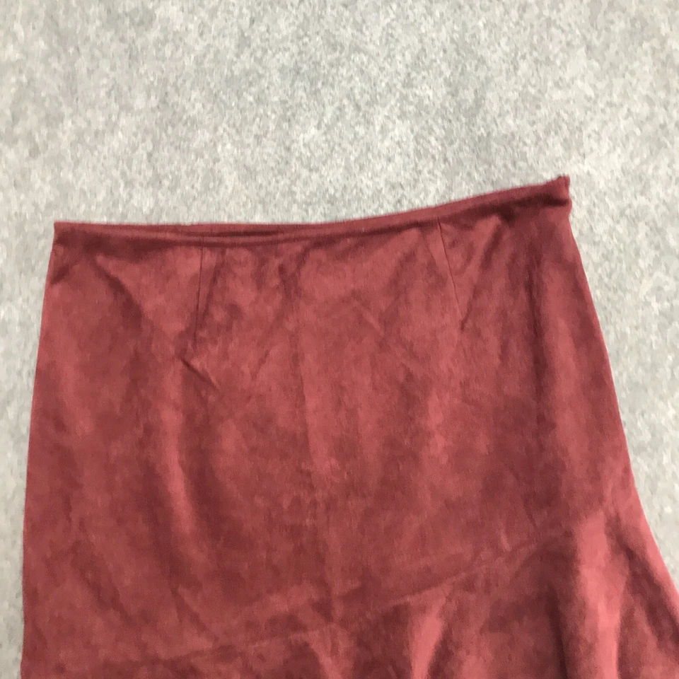 Falda Charlotte Russe para mujer talla grande nueva con etiquetas granate asimétrica dobladillo acampanado Foto 3 de 4