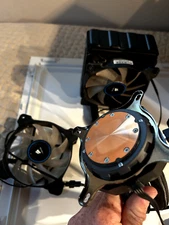 Hydro Series™ H80i v2 High Performance Liquid CPU Cooler with Two Blue LED fans