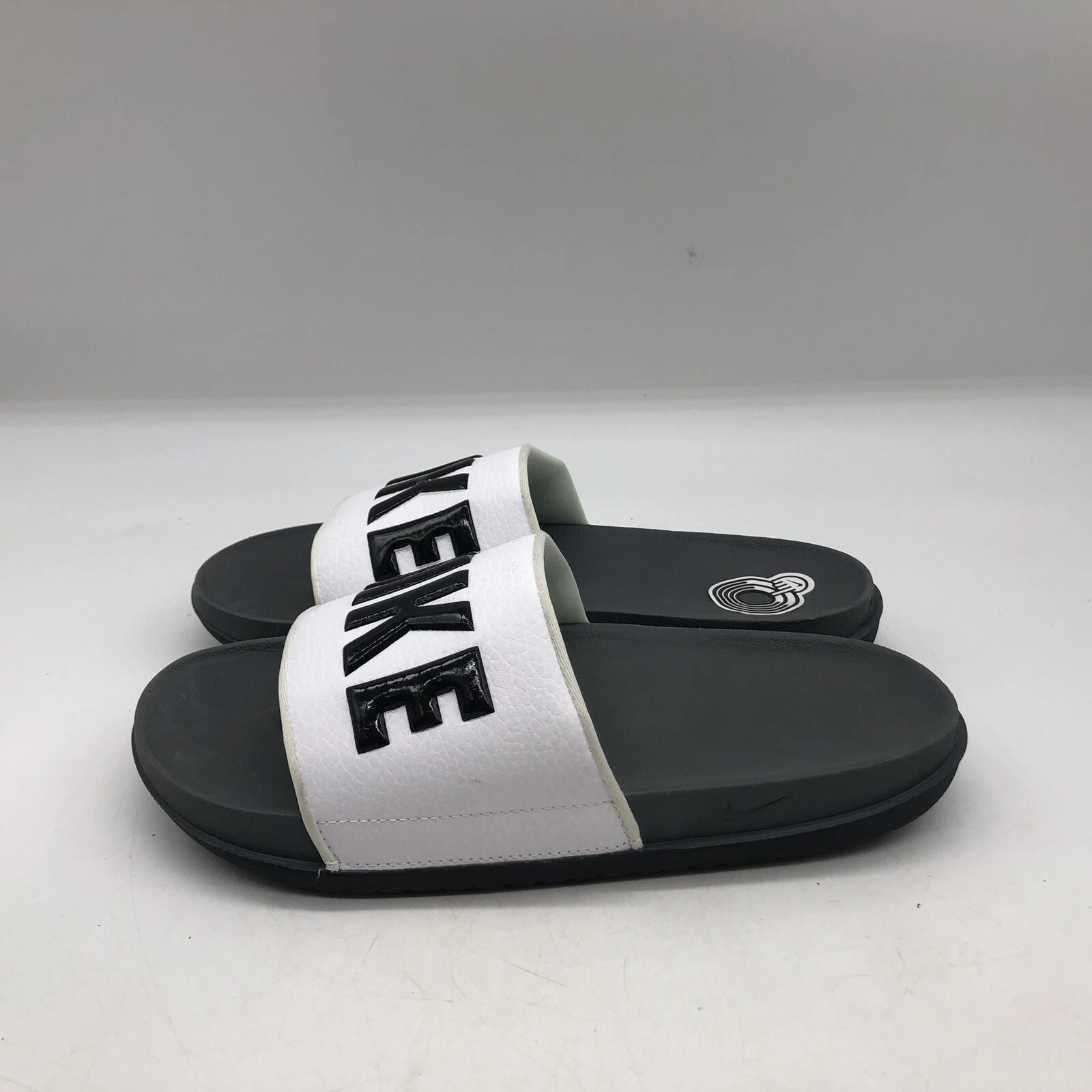 Sandali Nike da uomo OffCourt Slide grigio scuro nero bianco #BQ4639 001 taglia 7