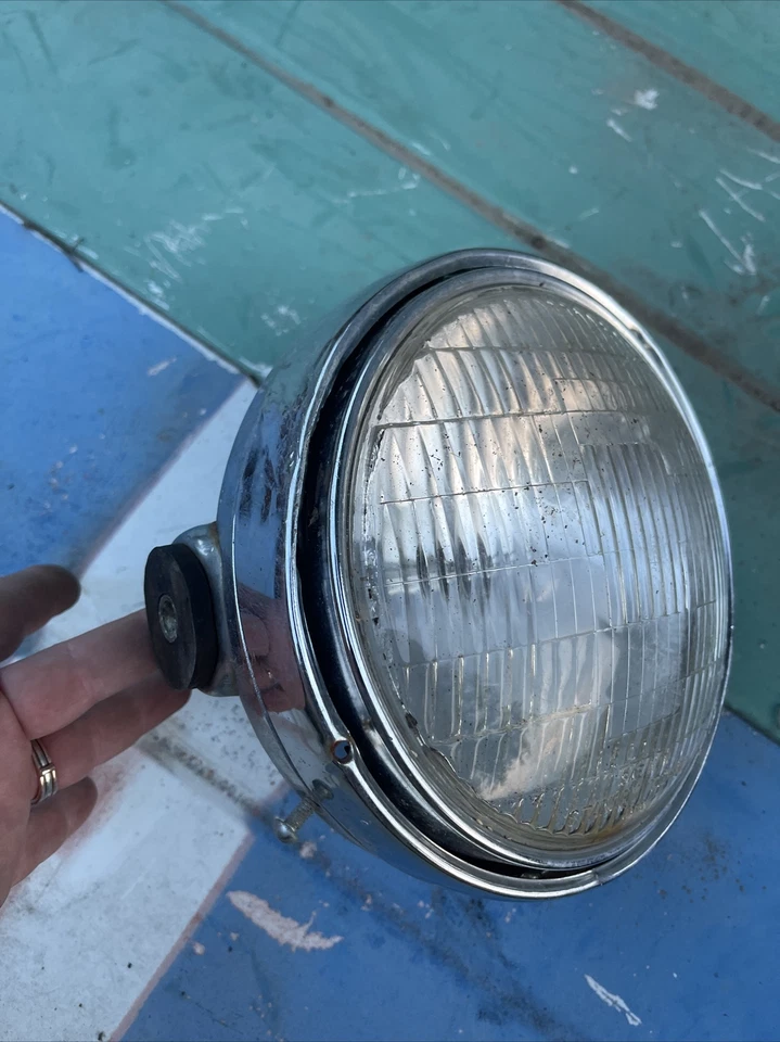 Faro vintage Kawasaki KZ KZ750 Stanley 001-0799 SAE M7 001-1014 KZ900 Z1000 Foto 2 de 4