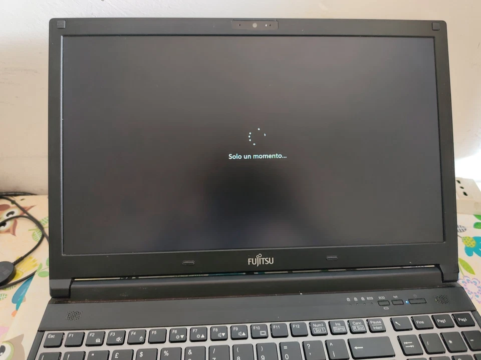 Fujitsu Lifebook e554, Intel Core I5, 16 GB RAMm, ddr3, disco non presente - Imagen 3 de 4