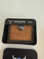American Bison Men's Bison Head Concho Bifold Brown Leather Wallet NIB Tooled