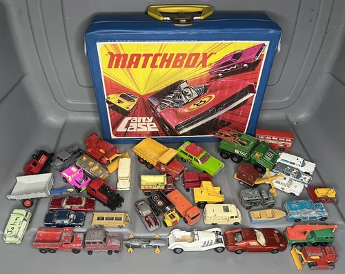 x38 Lot Vintage Matchbox LESNEY 1970s Diecast Cars w/ 1971 Carry Case
