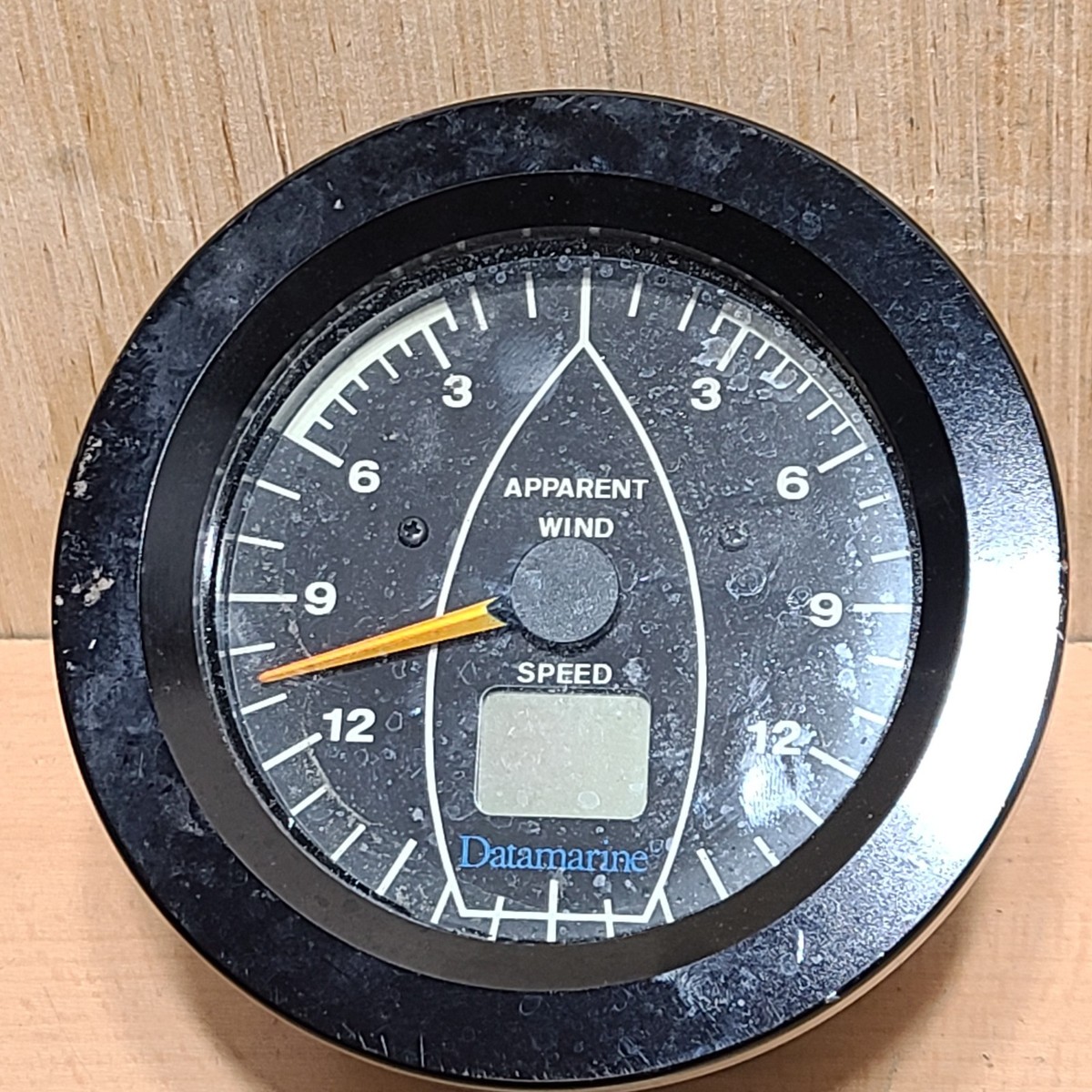 Datamarine Model LX 360Q Apparent Wind & Wind Speed Display | eBay
