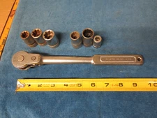 Vintage Indestro Select 6470 Ratchet 1/2" Drive w 6 Sockets, 3 are 8 point