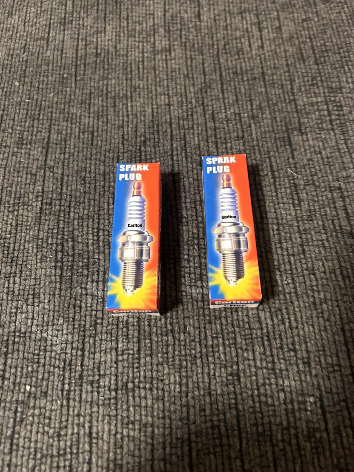 Carlton Spark Plugs ISO 9001:2000 Two Pack Brand New 