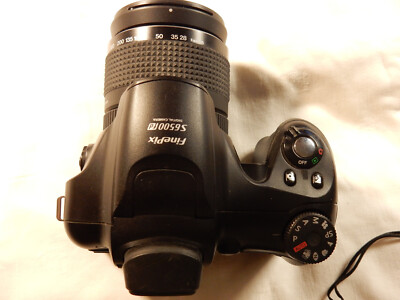 Fuji Finepix S6500-FD Digitalkamera  6 MP  Objektiv 28-300mm  RAW Funktion